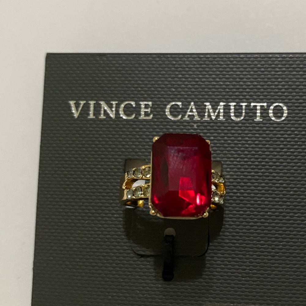 New Vince camuto ring